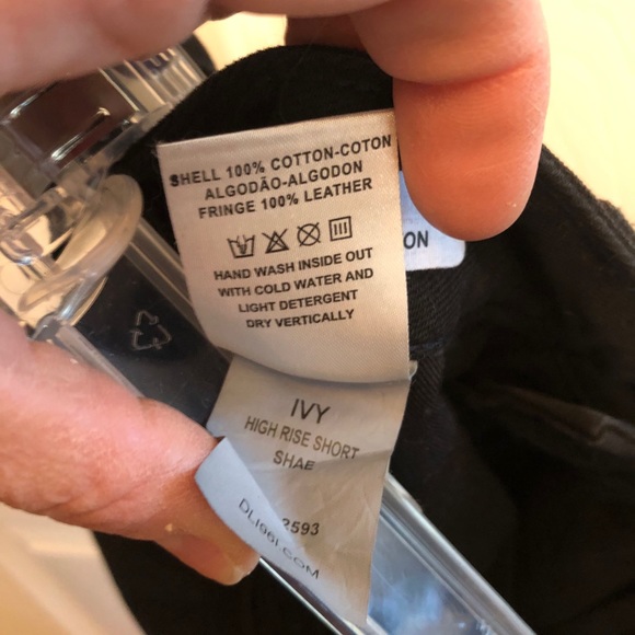 EUC DL1961 black high rise fringe size 31 shorts - Picture 6 of 8